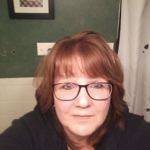 Meet your Posher, Connie